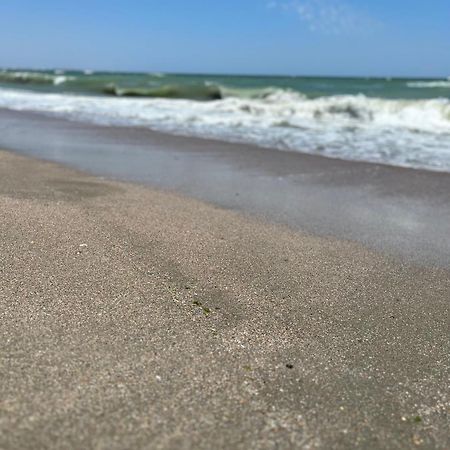 Fratellyvibe Mamaia Apartment Екстериор снимка