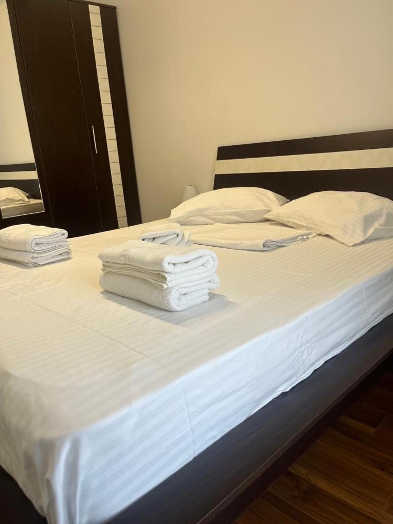 Fratellyvibe Mamaia Apartment Екстериор снимка
