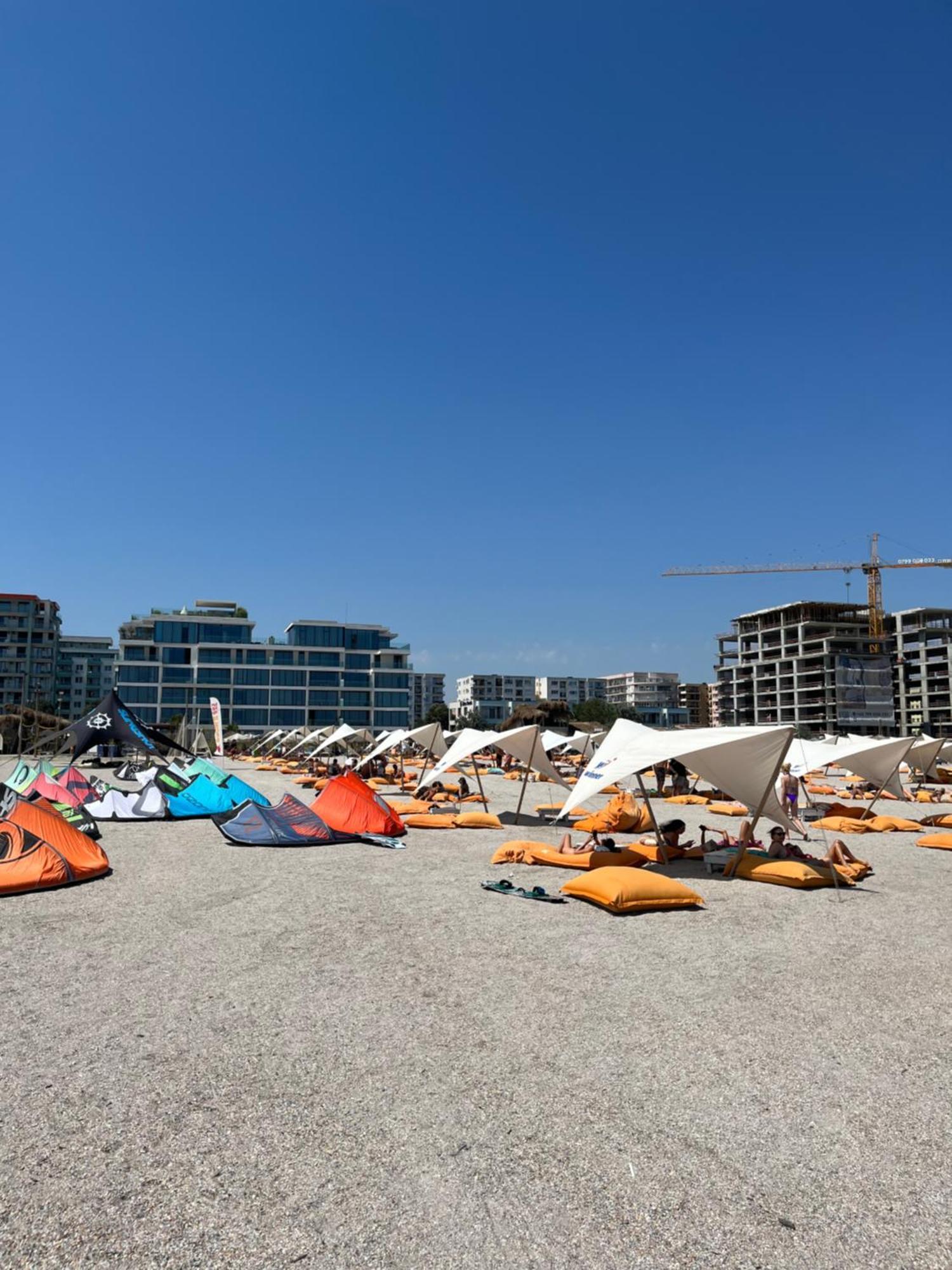 Fratellyvibe Mamaia Apartment Екстериор снимка